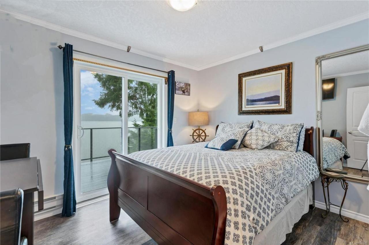 The Oceanfront Inn On Stephens Bay Coal Harbour Exteriér fotografie